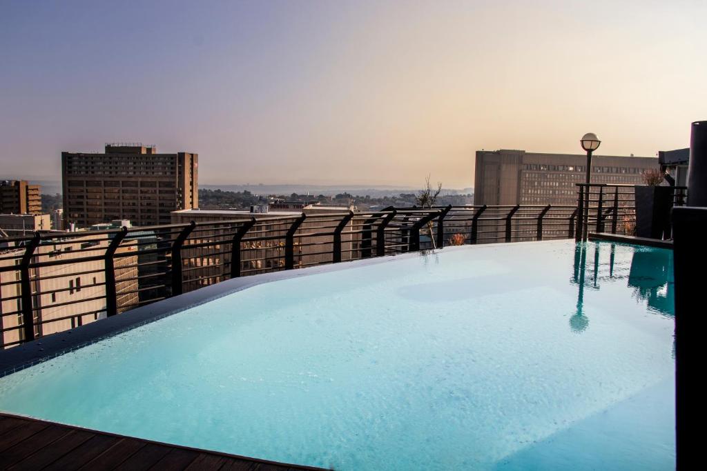 ANEW Hotel Parktonian Johannesburg - pool