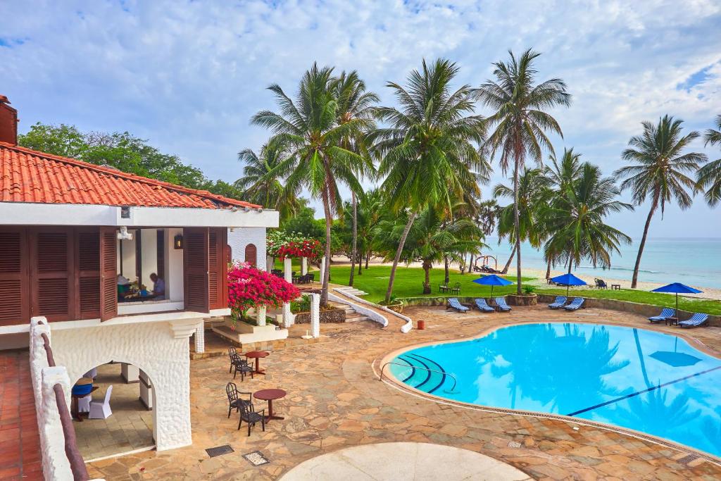 Jacaranda Indian Ocean Beach Resort - pool