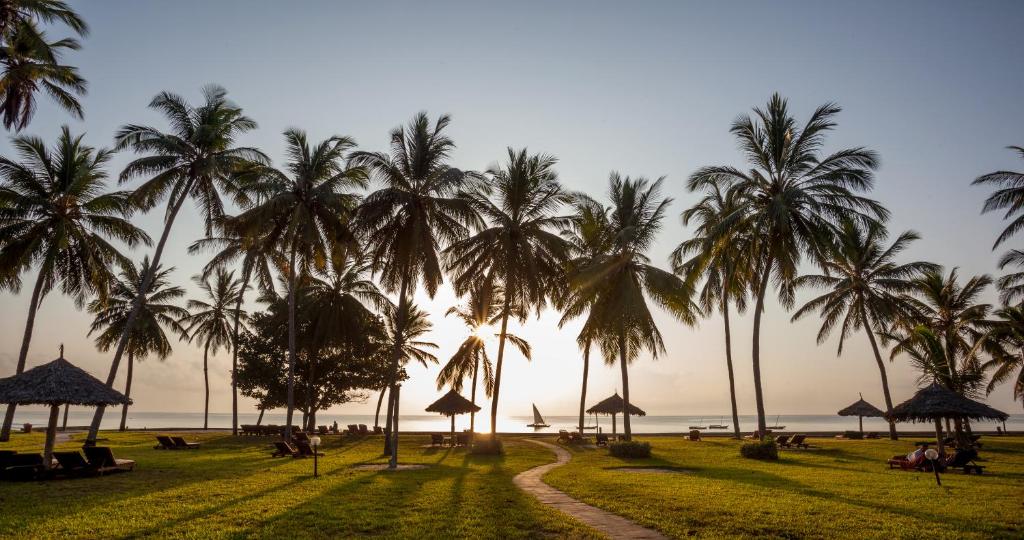 Neptune Village Beach Resort & Spa - beach